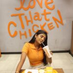 Gabriella Charlton Instagram - Prepare your taste buds for a journey of pure satisfaction with Popeyes irresistible flavors! Drop by to the one nearest to you! New stores now opening at - 1) ECR, Chennai - 29th Sep 2) Besant Nagar, Chennai - 30th Sep 3) KK Nagar, Madurai - 30th Sep Pop in to avail some exciting launch day offers by @popeyes_india