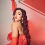 Gayatri Bhardwaj Instagram - For the success party of @amazonminitv @bbcstudiosindia Highway Love🧡 📸: @gohil_jeet ✨ Thank you for the gorgeous outfit @worldofasra Styling by the lovely @styled_bytan Jewellery by @angelzbypreetibedi Hair by @sundarampandey Makeup by yours truly @timestalent @reema_rathod @rishubartaria Mumbai, Maharashtra