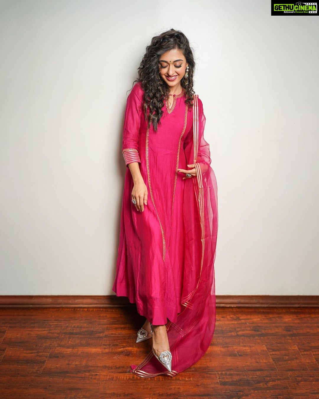 Gayatri Bhardwaj - 167.5K Likes - Most Liked Instagram Photos