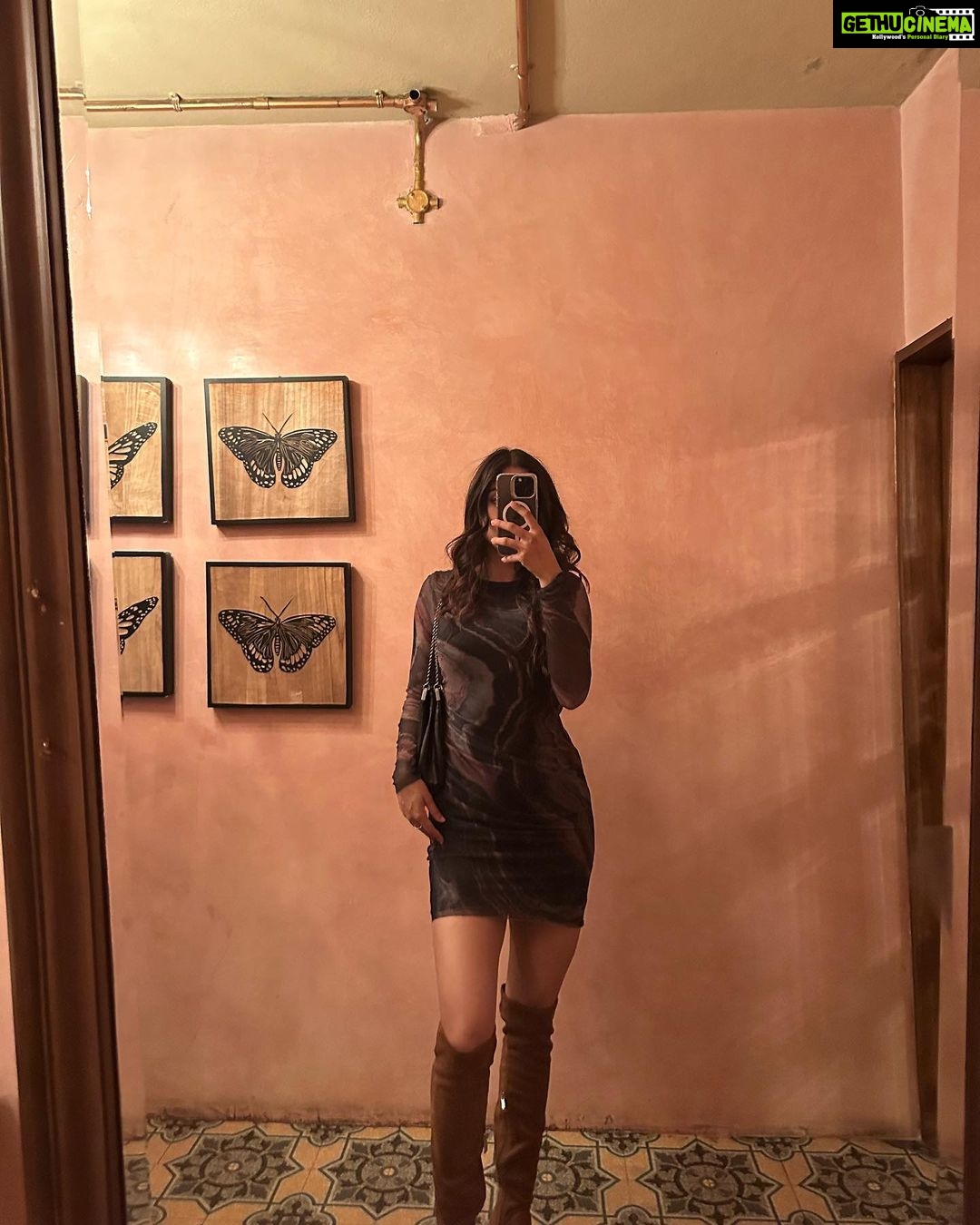 Gayatri Bhardwaj Instagram - Outfit too aesthetic to not be on the feed🤓 Hyderabad
