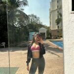 Gayatri Bhardwaj Instagram - Hi fam🌝 Mumbai, Maharashtra