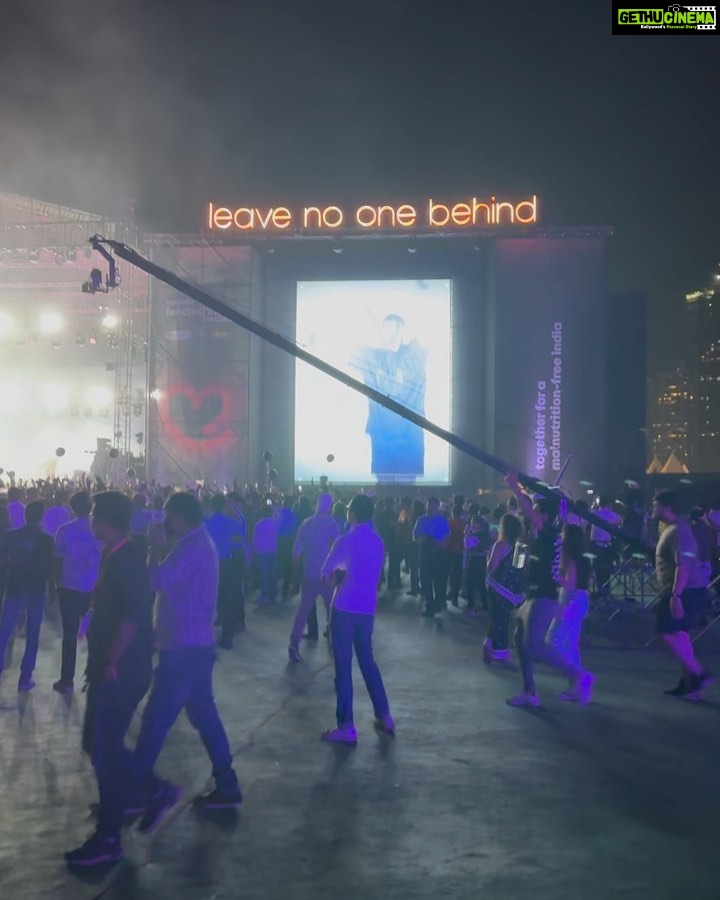 Gayatri Bhardwaj Instagram - Nothing like breaking a concert drought with @postmalone @zomato @feedingindia 🤌🏽💙 . @gopromoto.in Thank you for hooking this up! Mahalaxmi Race Course
