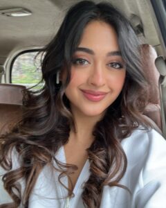 Gayatri Bhardwaj Instagram - Blurry car selfies 🌈