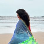 Girija Oak Instagram - मैंने जो पूछा रंग साड़ी का वो बोली धनक जैसा 🌈 Wearing this beautiful yarn dyed, handwoven cotton saree with a specially woven rainbow border to celebrate the National Handloom day. This saree is from Vasundhara, @vasundharacom a beautiful little boutique in Pune where you will find gorgeous handmade sarees and fabrics. They are lovely people and also do a fine job of stitching clothes too :) Fabrics woven with hand are pieces of art and the artists that weave the magic are just about surviving because of limited resources, unpredictable rains and diminishing markets. Let’s celebrate them today and everyday! Today let’s pledge to shop responsibly and wear our handmade garments with love and pride!