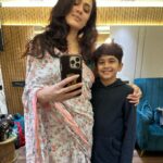 Girija Oak Instagram - It was my Grandmother’s birthday yesterday. We lost her two years ago. She would wear the softest cotton sarees at home. She always chose really beautiful colours too. I have kept a few of them with me to wear every once in a while. It feels like she is giving me a hug 🤍 This one is a special saree from my #100sareepact which has been going on forevaaah! I promise to take pictures of all the sarees I own and wear and finish the pact. For now, saree no. 77 Also this monkey of mine agreed to take a few pictures 🙄 Yes, we are that age already. Refusing to pose for pictures 🤷🏻‍♀️