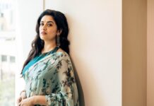 Girija Oak Instagram - Tbt that phenomenal evening in Chennai at the Jawan audio launch🦋 Styled by @nehachaudhary_ Saree: @redpine_designs Jewellery: @koharbykanika Pc: @nivea_photography @riz_parveen