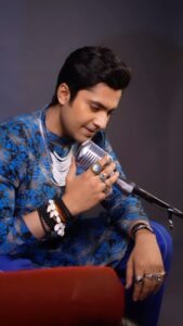 Gourab Roy Choudhary Instagram - ❤️

#love #peace #behappy #terewastefalaksechandlaunga #shootdiaries #instagood #instagram #kolkata #universe
