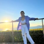Hari Teja Instagram - If someone treats you like an option help them to narrow their choices by removing yourself from their equation.. simple! 😊 #goodvibes #love #peace #happiness #sunsets ❤️ Hamilton Island