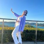 Hari Teja Instagram - If someone treats you like an option help them to narrow their choices by removing yourself from their equation.. simple! 😊 #goodvibes #love #peace #happiness #sunsets ❤️ Hamilton Island