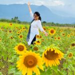 Harika Narayan Instagram - 🌻 . . #isha #coimbatore #fieldtrip #natureatitsbest #loveandlight #happysoul Isha Foundation, Coimbatore