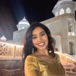 Haripriya Instagram - Sometimes you need to forget how you feel and remember what you deserve 😊✨🧿 . . . . . #haripriya #haripriyasinger #findingpeace #happiness #explore #chennai Kaldan Samudhra Palace