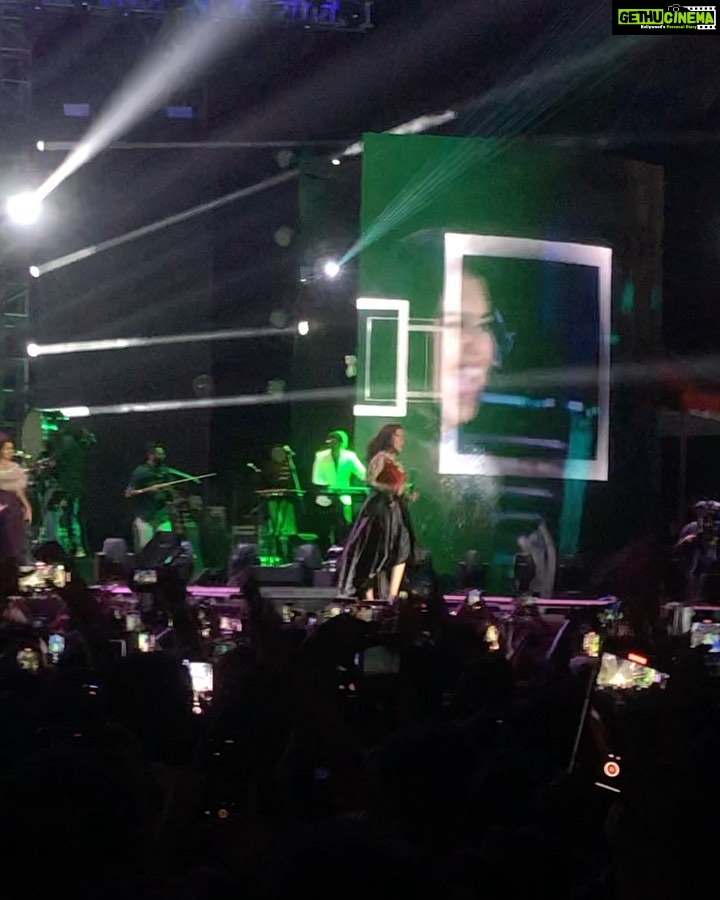 Haripriya Instagram - 🧿U1 live in chennai!!!! ✨🔥💫 Last night was madness, grateful to be a part of your team @itsyuvan ⭐️Thank you so much!! 🫶🏼 THANKS TO THE CRAZY AUDIENCE FOR THE GREAT ENERGY. 🫰🏻 Thanks to the whole team & the artists @protoolsguru1 @riyasdeenriyan @markthomas89 @raghuramankutty @aalaapraju @ranjithkg @singer_diwakar @priyankank @therealandreajeremiah @sivaangi.krish @rahulnofficial @mcsannaofficial @premgi @vishnupriya_ravi @noiseandgrains #yuvan #u1 #haripriya #haripriyasinger #explore #music #peace #chennai #concert YMCA, Chennai