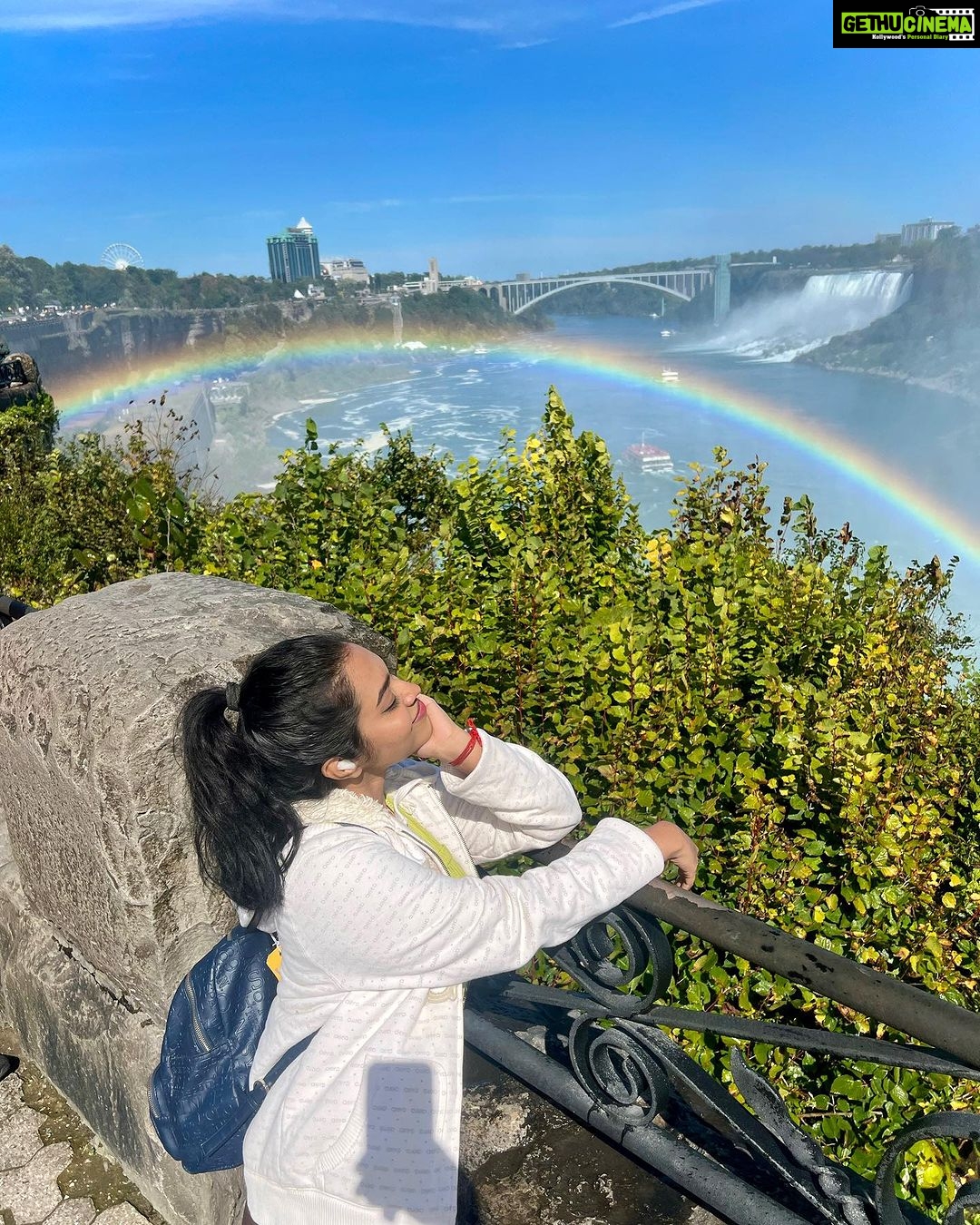 Haripriya Instagram - 🌈🍁✨ Niagara Falls, Ontario