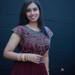 Haripriya Instagram - Outfit : @styl_chennai 🤍 . . . . #Haripriya #haripriyasinger