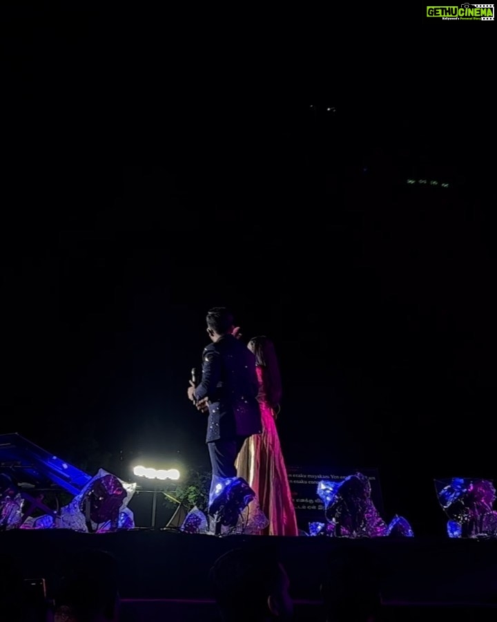 Haripriya Instagram - It was a pleasure working with @vijayantony❤️🤍 Thank you @noiseandgrains @karya2000 @itisveer for making this show happen. Hugs to all the amazing artists for making it memorable ✨🙌🏼🔥 Until next time 🫶🏼💫🧿 Chennai, India