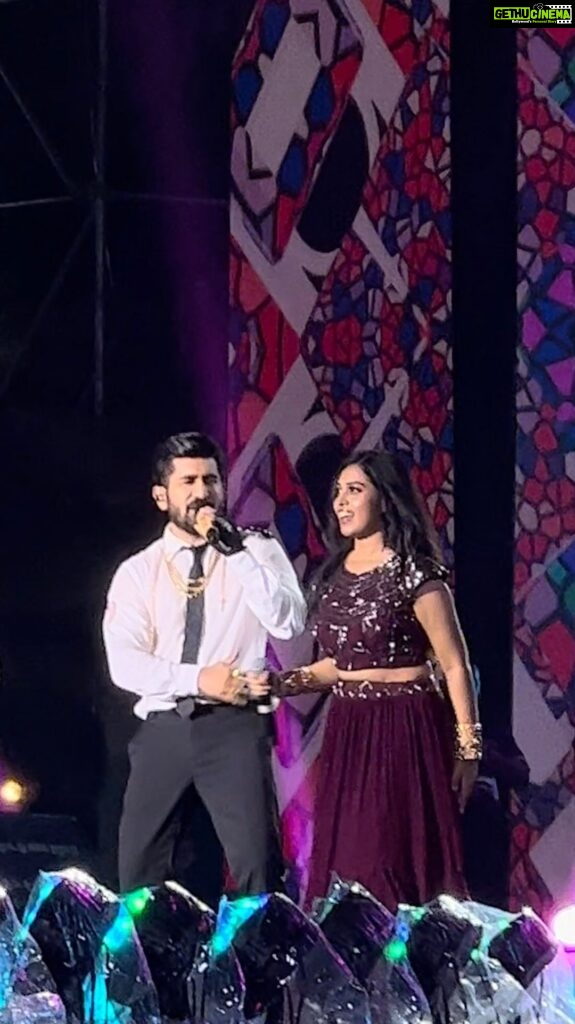 Haripriya Instagram - 🧿Had a blast performing with THE MAN @vijayantony sir 👑 , Most sweetest and humblest person ever!!🔥🔥❤️🖤 Thank you for the lovely moments sir🤍🧿✨ And Thank you chennai for the memorable night 🫶🏼✨ @noiseandgrains Outfit from @styl_chennai 👗 . . . #vijayantony #live #concert #chennai #explore #music #peace #Haripriya #haripriyasinger YMCA Ground Nandanam
