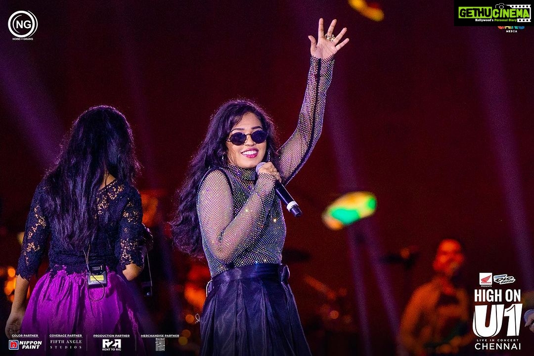 Haripriya Instagram - HIGH ON U1, Chennai ft. @haripriyasinger ✨ @itsyuvan @gangmedia_offl @honda2wheelerin @nipponpaintindia @shopatdecibel @fifthanglestudios @rent2rig @karya2000 @itisveer @onlynikil #noiseandgrains #u1 #Highonu1 #chennai #dio125 #nipponpaints #r2r #decibel YMCA Nandanam