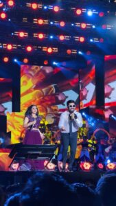 Haripriya Instagram - Mascara Potu Mayakkuriyae ❤️‍🔥
@vijayantony live in concert at YMCA Nandhanam-Chennai.
@noiseandgrains @karya2000 @itsveer @balaji_durai_bd @noiseandgrainsmovies 

CoSingers : @singer_vrusha__ @adithyark.music @vinayaseshan @singer_diwakar @haripriyasinger @reshmashyam @santhosh_music_
Host: @makapa_anand 
Bouncers : @expendables_bouncers_offical @sathiya_expendables_bouncers 

#vijayantony #vijayantonysongs #vijayantonymusical #vjantony
#machakanni #naakumukka #chennaievents #chennaimusic #chennai
