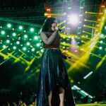 Haripriya Instagram - Pictures from U1 live in chennai. 🌹🖤 Outfit by @styl_chennai Pics by @k_studios_india #u1 #live #chennai #concert #haripriya #haripriyasinger #onstage YMCA, Chennai