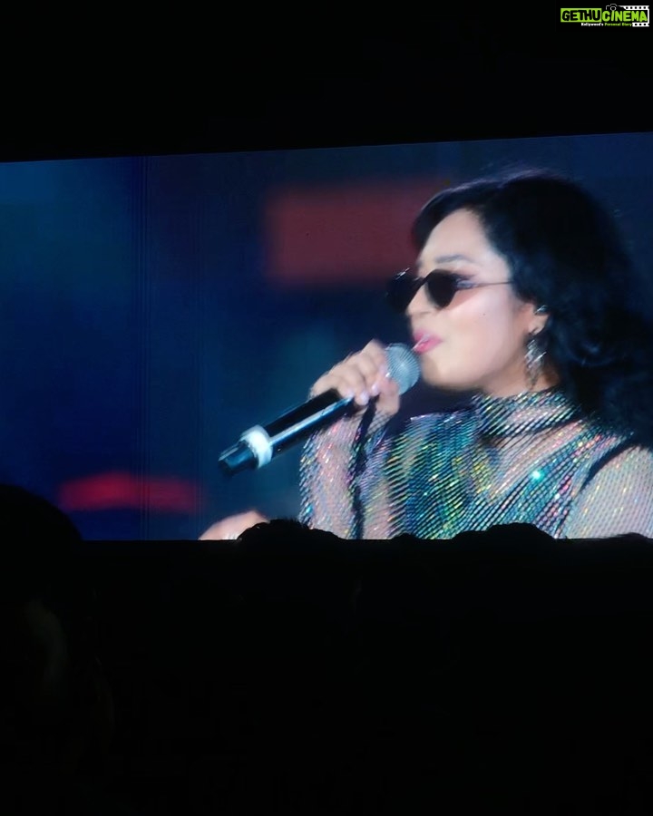 Haripriya Instagram - 🧿U1 live in chennai!!!! ✨🔥💫 Last night was madness, grateful to be a part of your team @itsyuvan ⭐️Thank you so much!! 🫶🏼 THANKS TO THE CRAZY AUDIENCE FOR THE GREAT ENERGY. 🫰🏻 Thanks to the whole team & the artists @protoolsguru1 @riyasdeenriyan @markthomas89 @raghuramankutty @aalaapraju @ranjithkg @singer_diwakar @priyankank @therealandreajeremiah @sivaangi.krish @rahulnofficial @mcsannaofficial @premgi @vishnupriya_ravi @noiseandgrains #yuvan #u1 #haripriya #haripriyasinger #explore #music #peace #chennai #concert YMCA, Chennai