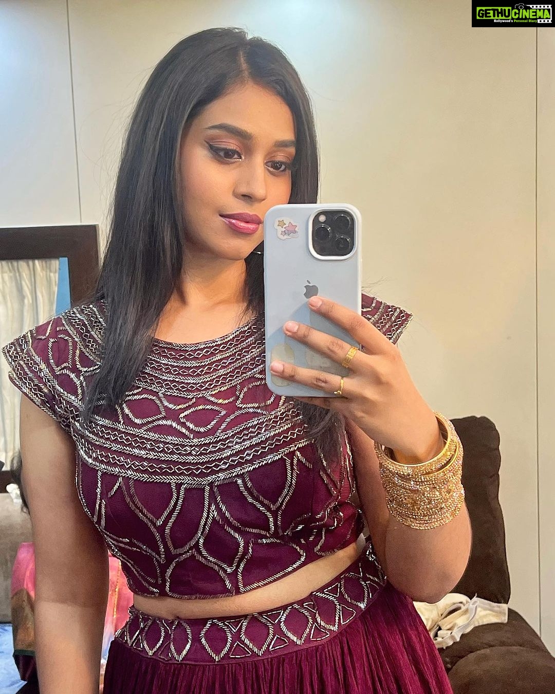 Haripriya Instagram - Only good vibes π«ΆπΌβ¨π§Ώππ€ Outfit : @styl_chennai #grateful