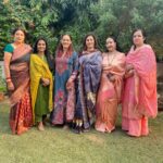 Hazel Keech Instagram - Another Karvachaut done, today with these mad/lovely women all thanks to @paveela ❤️ thanks for taking me in. In the end waiting for the moon to come out