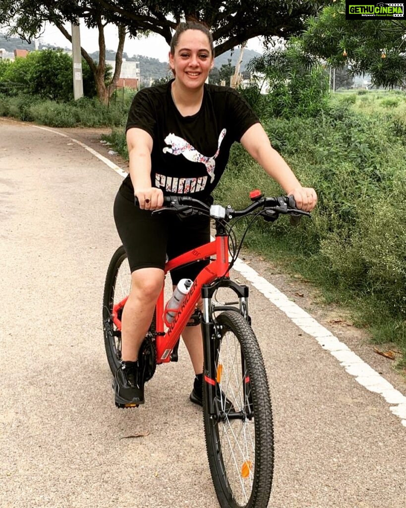 Hazel Keech Instagram - Just what the Dr prescribed! A dose of happiness mixed with rain and cycling! Ill be honest, although Im smiling in this photo, I was also dying. Its been a very long road of recovery for me over many months and this is the first day I am exercising, which means this was a real struggle. But i also know, like anyone else who has to start from scratch again, that this will most likely be the hardest day. Proud of myself today. Thank you @pumaindia for the motivation, support and encouragement