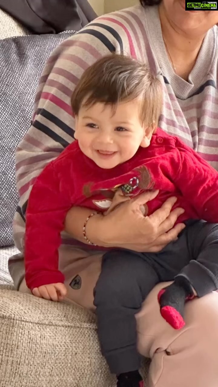 Hazel Keech Instagram - My love, my heart, my angel, my son… I can’t believe you’re turning 1! You’ve given me the greatest joy watching you grow, day by day, my feelings show. You laugh at me when i cry, as though you’re telling me my troubles are so small compared to how joyous life is with you in it. I thank God every day you chose me to be your mother. Happy Birthday my beautiful boy, may your smile and giggle change the rest of the world just as its changed mine ❤️