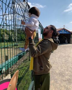 Hazel Keech Instagram - These giants Daddy hands got you for life Kid. Happy fathers day  @yuvisofficial ❤️❤️❤️