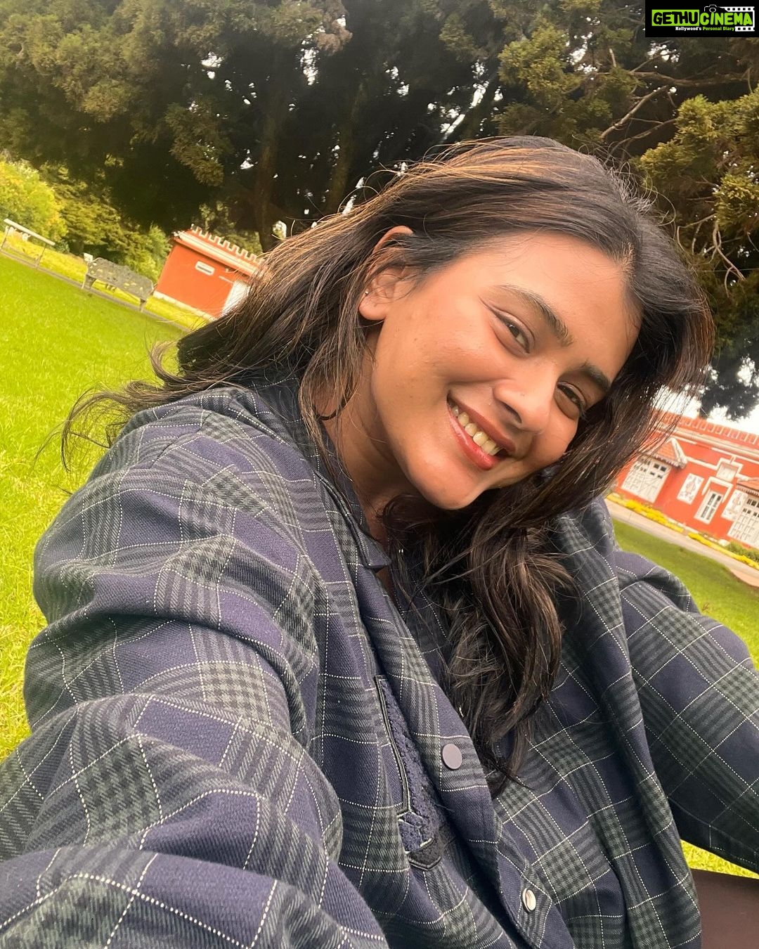 Hebah Patel Instagram - Cutie in Ooty. Last one. 🫰🏼 Fernhills Palace, Ooty
