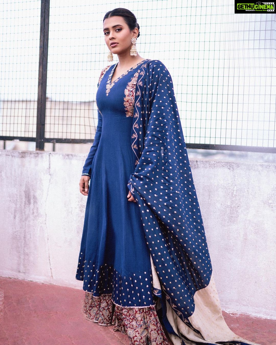 Hebah Patel Instagram - For an event many moons ago! Styled by @officialanahita Outfit: @indishreelabel Makeup and hair: @emraanartistry Pic: @adrin_sequeira