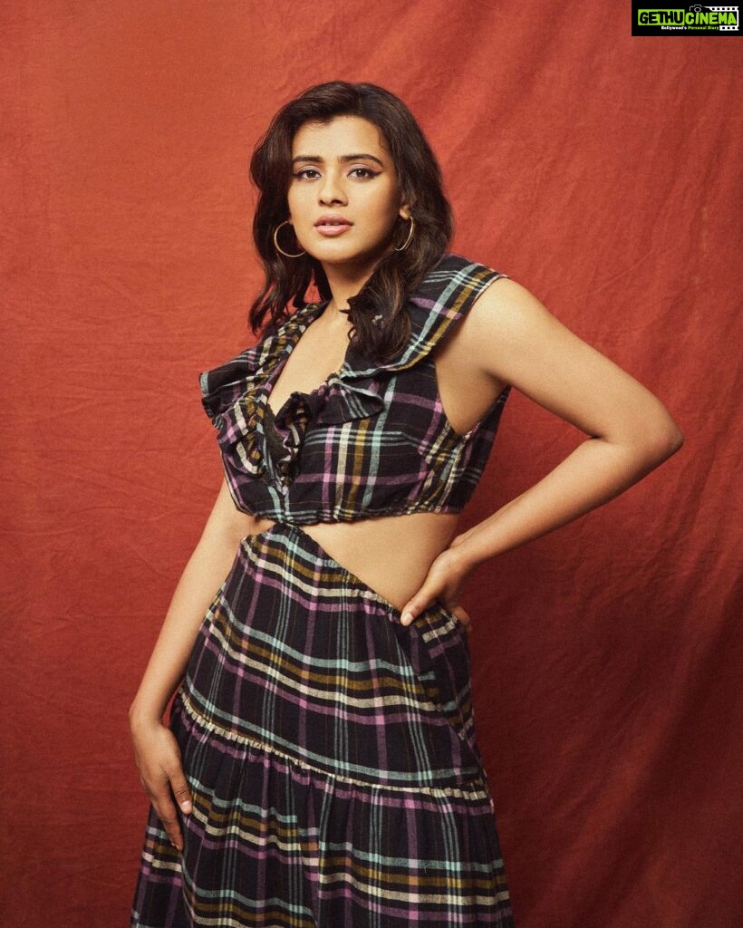 Hebah Patel Instagram - Outfit - @howwhenwearclothing Jewellery- @timelessjewelsby_s Hmu - @danielbaueracademy Styled by - @who_wore_what_when Photography - @chandrahas_prabhu