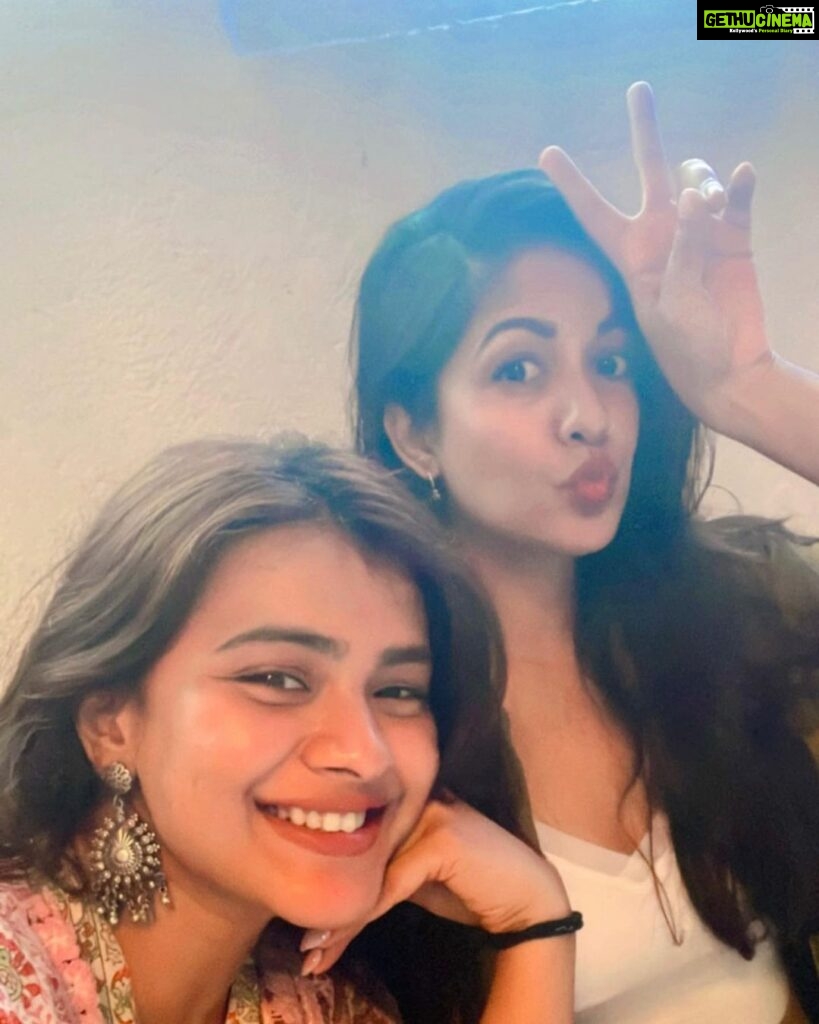 Hebah Patel Instagram - Happiest birthday 1A/B. The bestest friend. The nicest human. The most gullible person. FOMO queen. Love you from last life to all lives. #postispermanent
