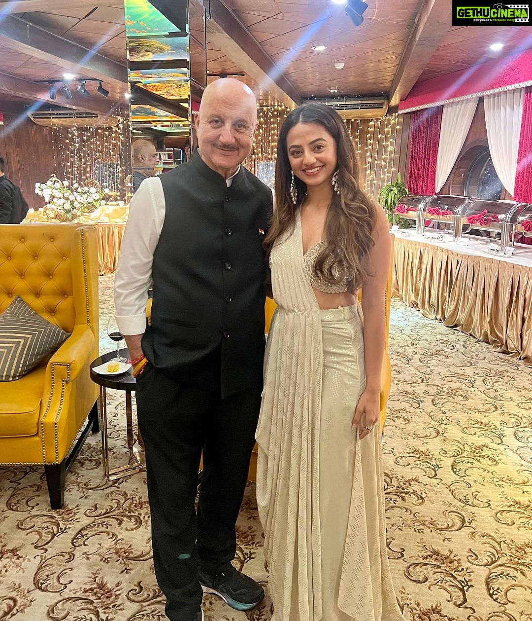 Helly Shah Instagram - Some pictures and snippets that I forgot to post ✨ Slide 1 to 5 - Independence Day Celebration with the Consulate General of India in Vietnam @cgihcmc and other delegates . What a proud moment ❤️ Slide 6 - With the most humble @anupampkher sir 🥹 He is truly the best and so much to learn from ❤️ Slide 7 - Dancing our hearts out on Kajra re at the grand opening with Alisha Chinai Ma’am and @avikagor 😄 Slide 8 - With madam CG , spouse of the Consulate General of India Mr. Sethi sir . Slide 9 & 10 - At the film seminar between Indian and Vietnamese Cinema . #namastevietnam #namastevietnamfestival #iffw #namastevietnam2023