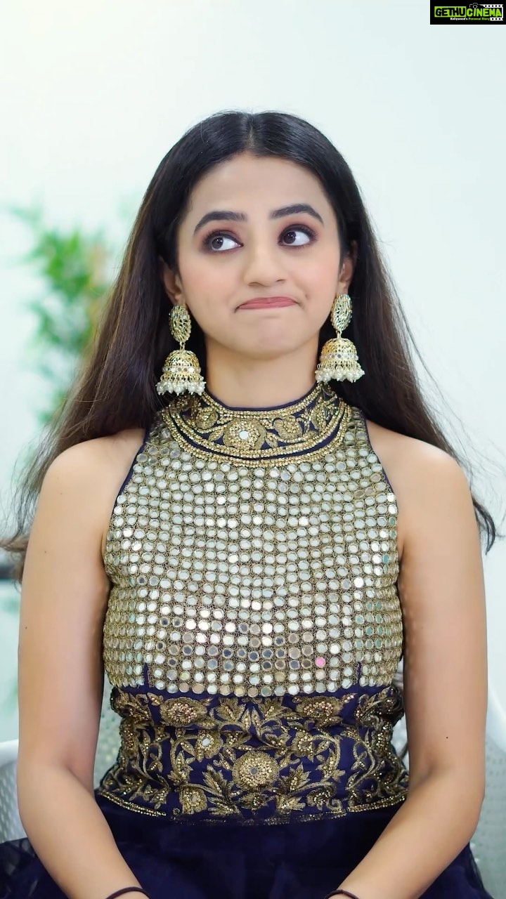 Helly Shah Instagram - So guys I thought of testing some hacks for removing heavy waterproof make-up and rating them.🤔 And it’s a no-brainer, that my Garnier Micellar Water in oil is the way to go! Enriched with Argan oil which helps with the nourishment of the skin. 💯 The verdict: A one-stop solution for stubborn makeup removal and skin hydration!✨#OffInOneSwipe #GarnierIndia #BiPhaseMicellarWater #MicellarWater #Ad #OffInOneSwipe