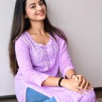 Helly Shah Instagram – Alexa play …….. ? 

Clikced by @aashkapatelphotographyy
 
MUA @umabellabeauty & 
@makeupartist_nafs