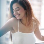 Helly Shah Instagram – What are you proud of today ?? ❤️✨