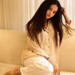Helly Shah Instagram – Silent echoes of the heart ❤️

📸 @aashkapatelphotographyy