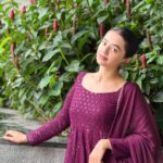 Helly Shah Instagram - Good वाइब्स only 💜 @styling.your.soul @sutra.clothing