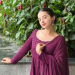 Helly Shah Instagram - Good वाइब्स only 💜 @styling.your.soul @sutra.clothing