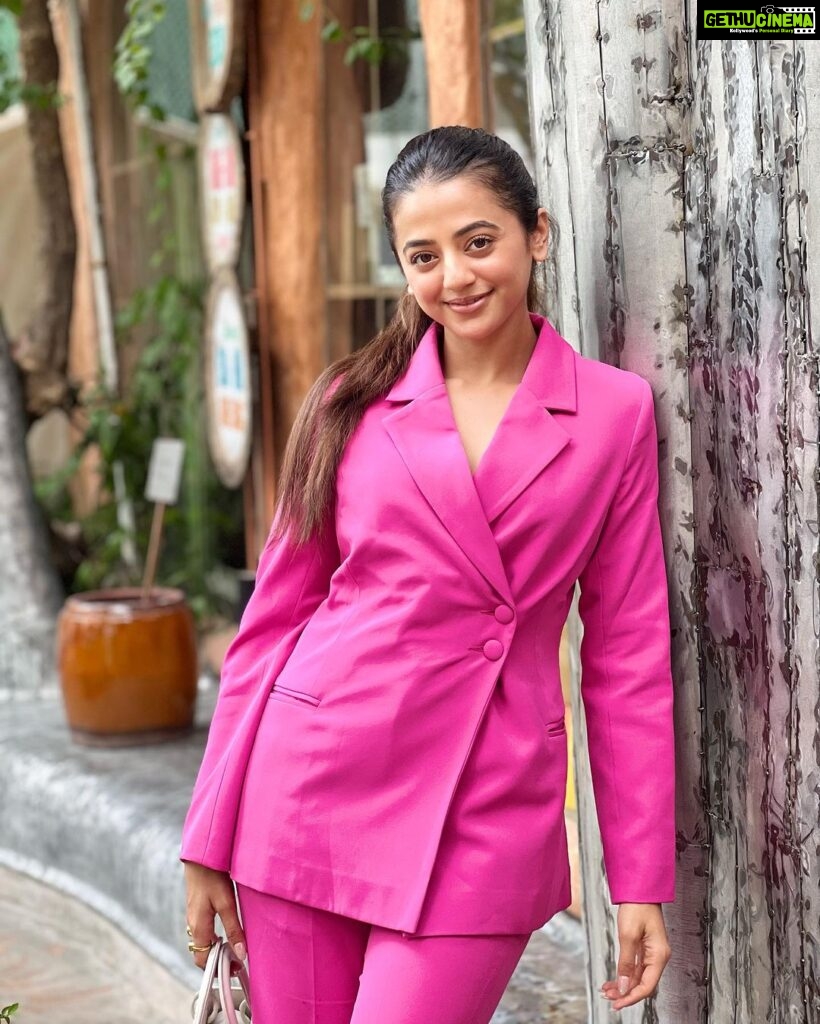 Helly Shah Instagram - Well , If you aren’t crocin’ you aren’t rocking 🙃🌟 Wore this perfect hot pink pant suit by @saltattire in Vietnam and couldn’t help but pair it with my most fav crocs ✨🌝 Outfit: @saltattire Styling: @styling.your.soul