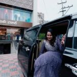 Himaja Instagram - Mana #CMRFamilyMall ippudu manaki marintha cheruva aindhi.. Balapur ki shopping festival ni tisukochindhi Aidhu anthastulu pedhaga maguvalaki meche cheeralu, magavariki latest ethnic wear collection, pillalu meche enno Wide range of collections ni mana mundhuku tisukosthundhi mana cmr family mall. Oct 1st na keerthi suresh gaaru grand ga launch chesthunnaru. Ika cmr lo pandaga shopping modhaledhama.. @cmrfamilymall . . Brand Managed by @strikersinsta