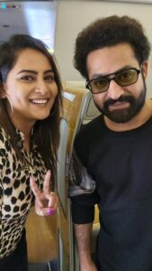 Himaja Instagram - No words 🤩  @jrntr ✨️ #fanmoment #siima #mademyday
  #devara #ntr #jnntr #happyflight