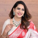 Himaja Instagram - This Beautiful Jewellery By @thedazzlevogue #jewelry #necklace