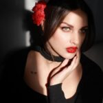 Himanshi Khurana Instagram - Mua @kashish_art Hair @krishna.hairstylist 📸 @himanshukhurana1