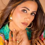 Hina Khan Instagram - Stay chic 💚 Outfit:- @advait_in x @doh_tak_keh Jewels:- @ananaofficial @blingthingstore Styled by @kansalsunakshi MUAH @sachinmakeupartist1 @_hair.by.freya_ 📸 @stolenmomentshub