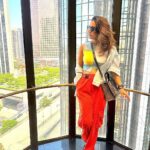 Hina Khan Instagram - The Los Angeles diaries ❤️ . . Outfit: @cava_athleisure @viralmantra