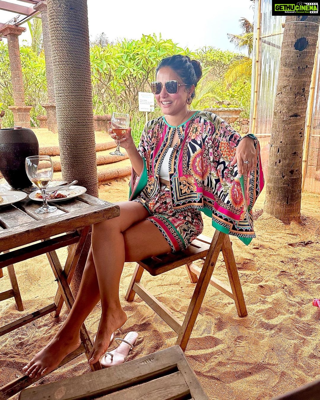 Hina Khan Instagram - Goa chalen… 🏝️🏝️🏝️ Pousada by the Beach
