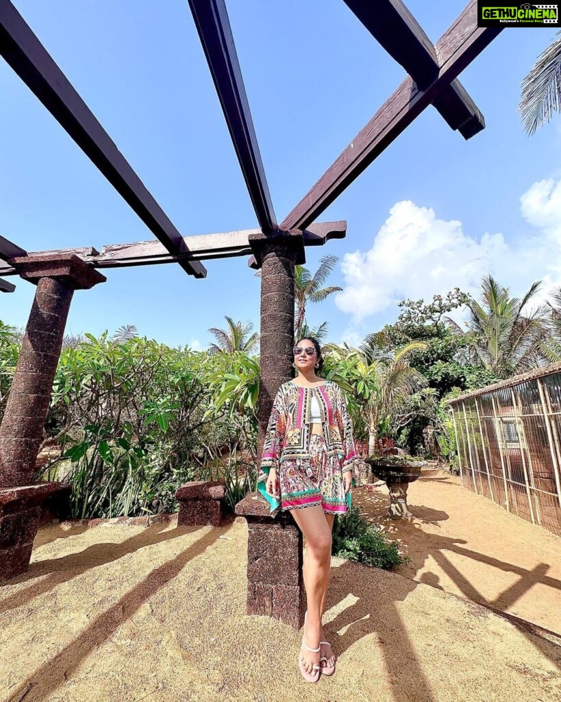 Hina Khan Instagram - Goa chalen… 🏝️🏝️🏝️ Pousada by the Beach