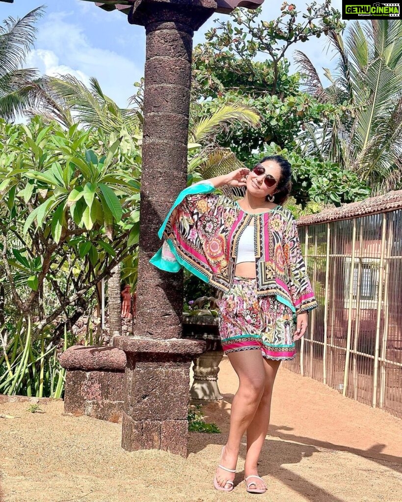 Hina Khan Instagram - Goa chalen… 🏝️🏝️🏝️ Pousada by the Beach